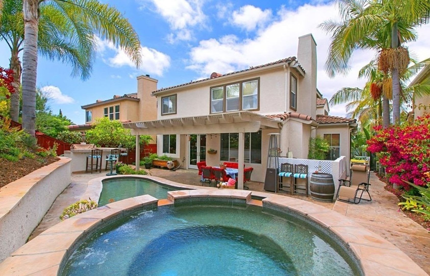 Stunning La Costa Valley Furnished Home – photo 1