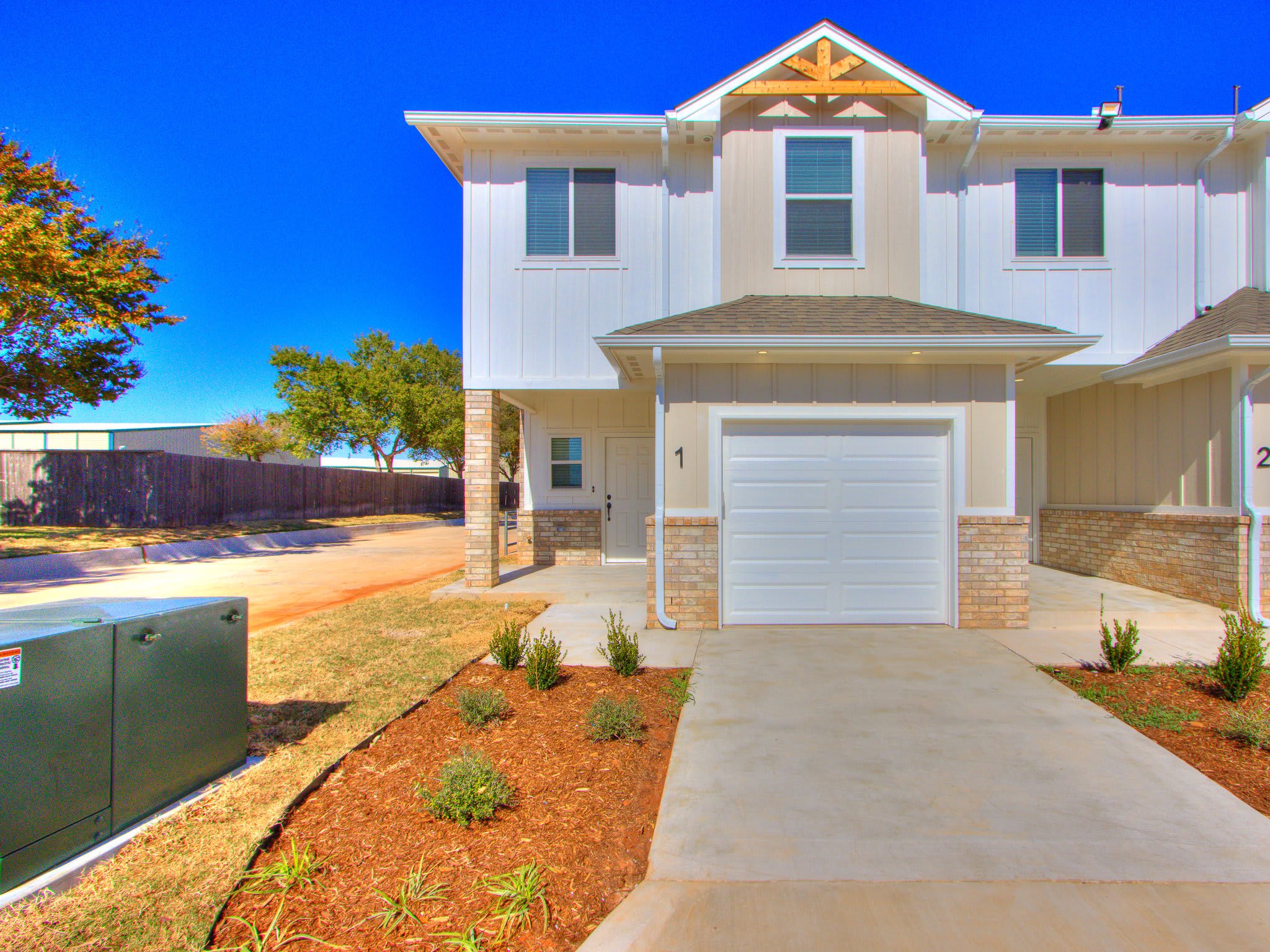 10601 Northwest 23rd Street – photo 2