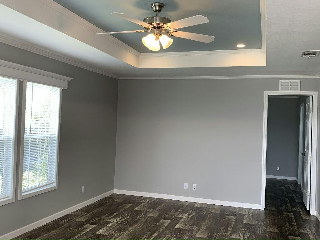 419 Zeeland St – photo 3