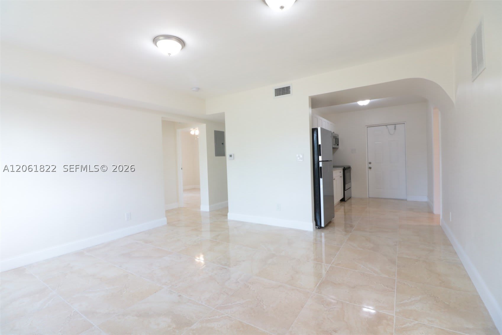 3014 NW 6th St – photo 1