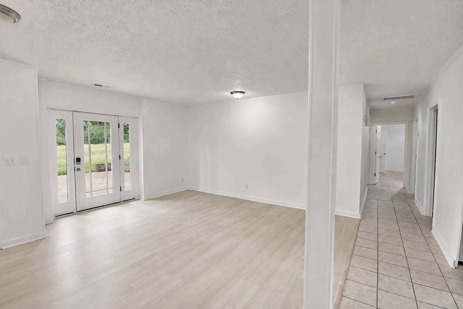 3-Bedroom Basement Home with Spacious Yard – photo 4