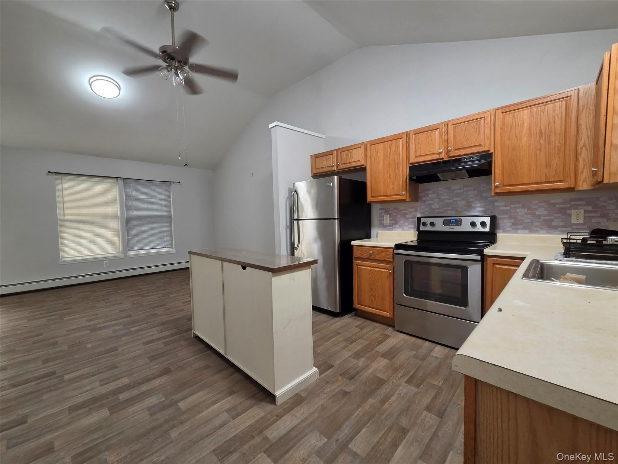 706 Tower Avenue – photo 3