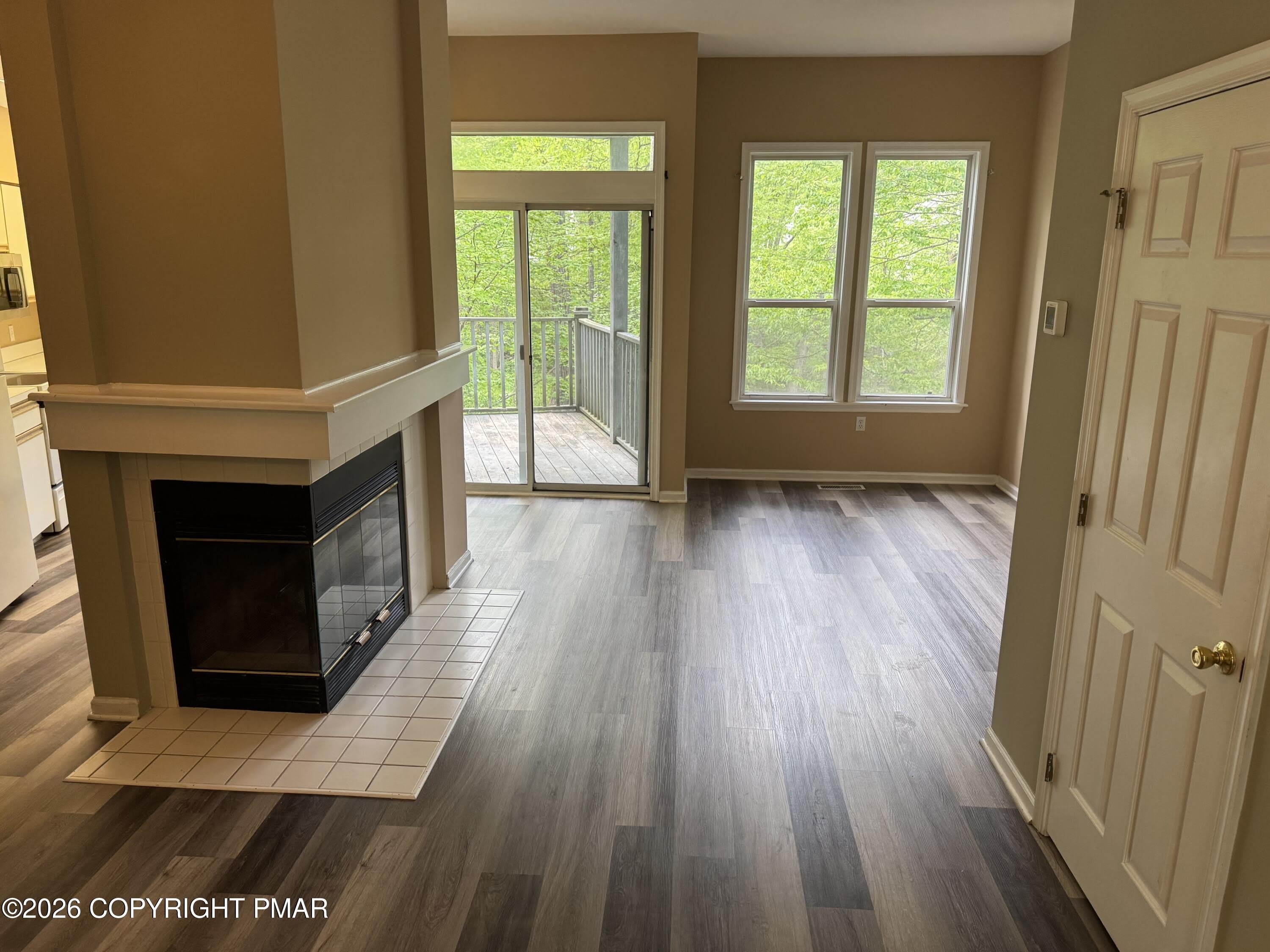 143 Huntington Drive – photo 2