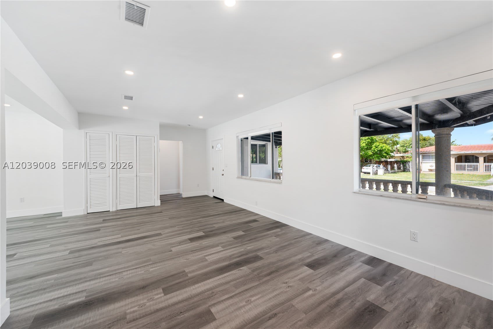 2721 SW 29th Ct – photo 3