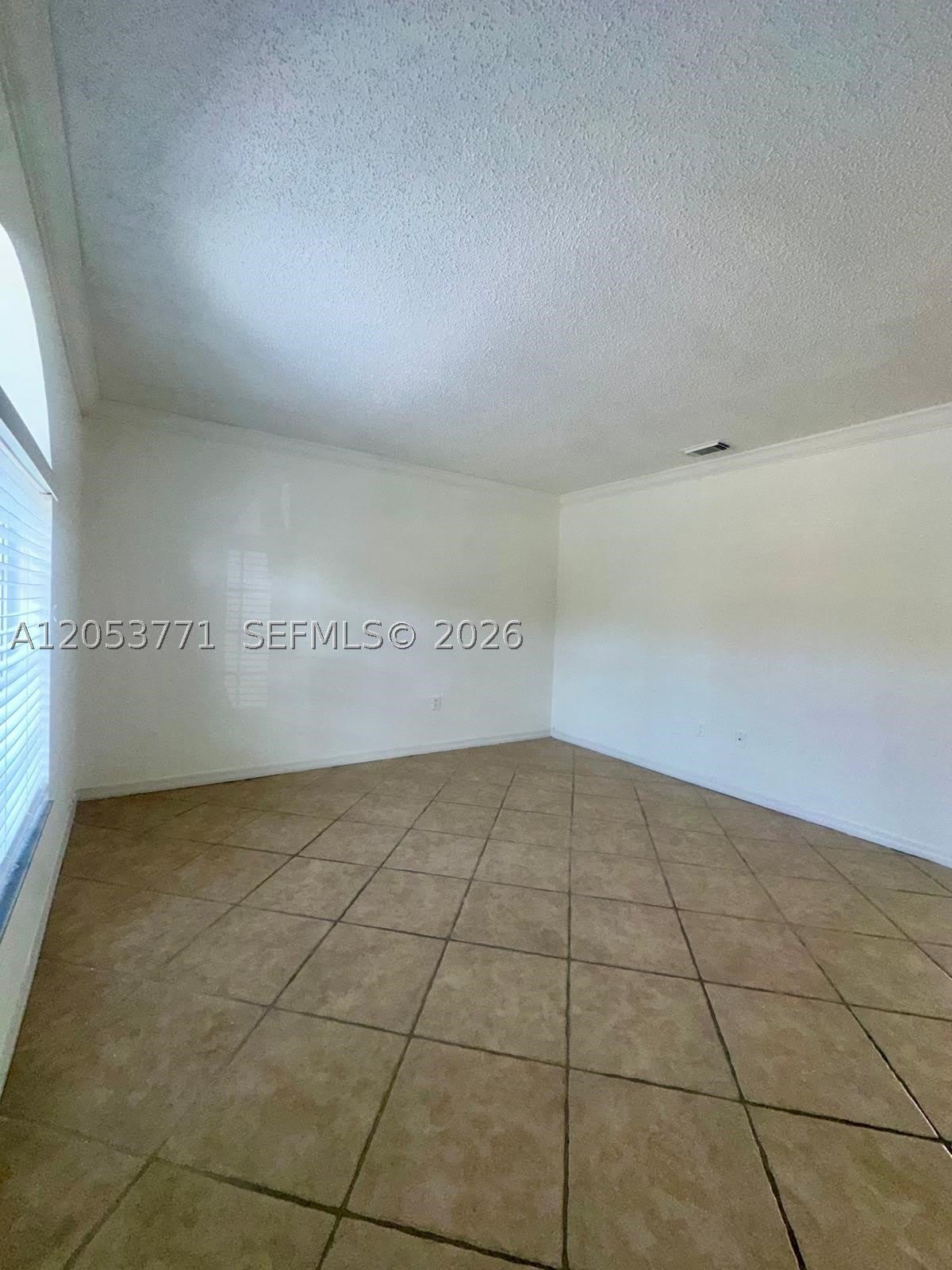 15334 SW 36th Ter – photo 2