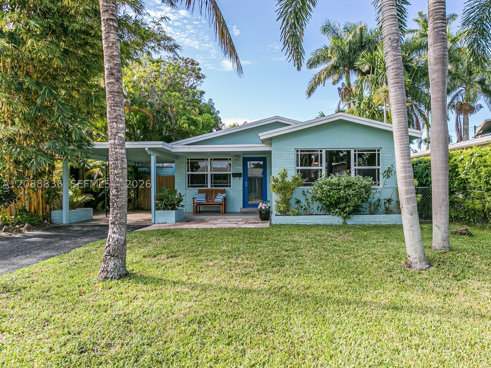 1540 Arthur St – photo 1