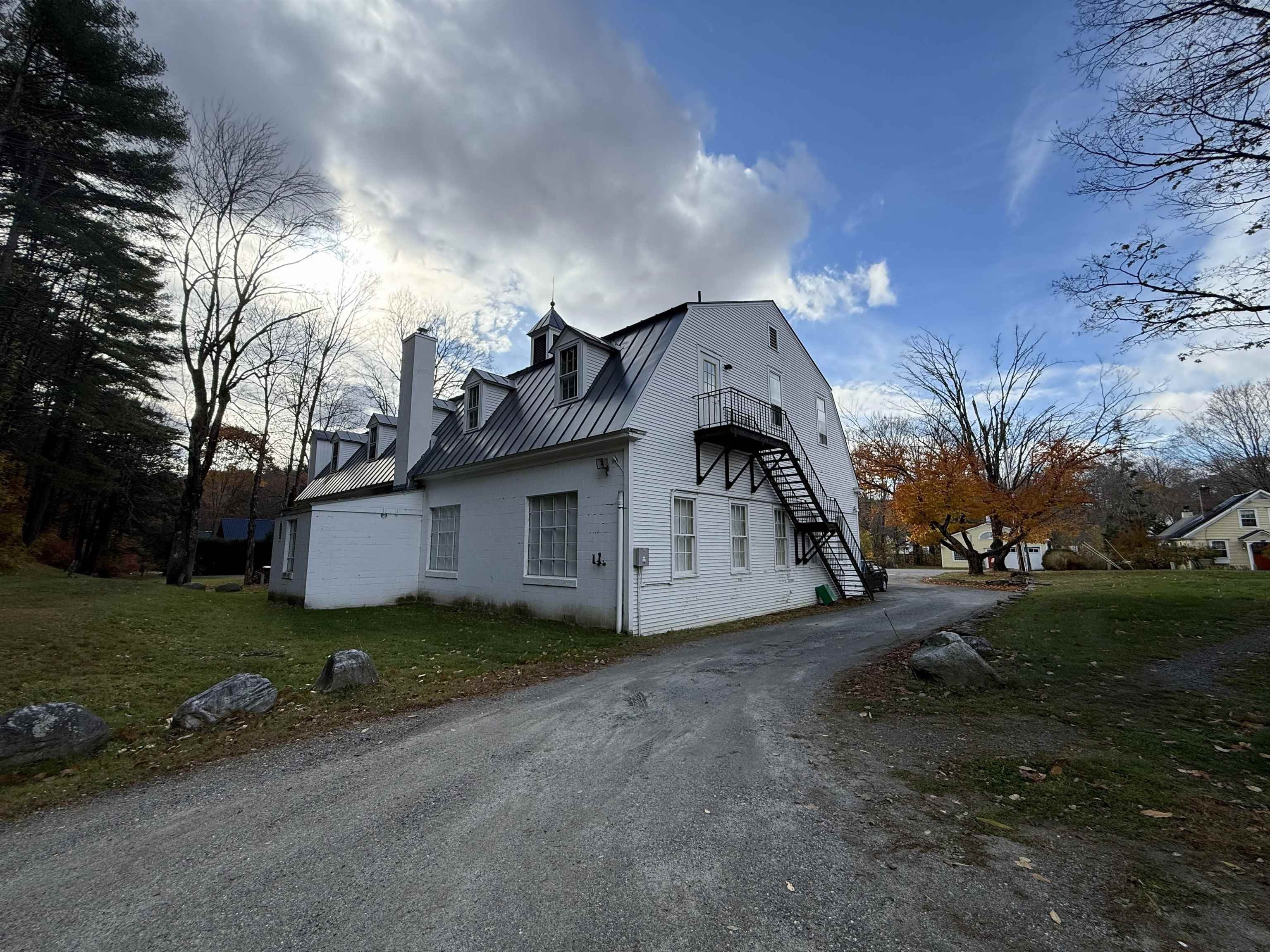 21 VT Route 121 E – photo 3