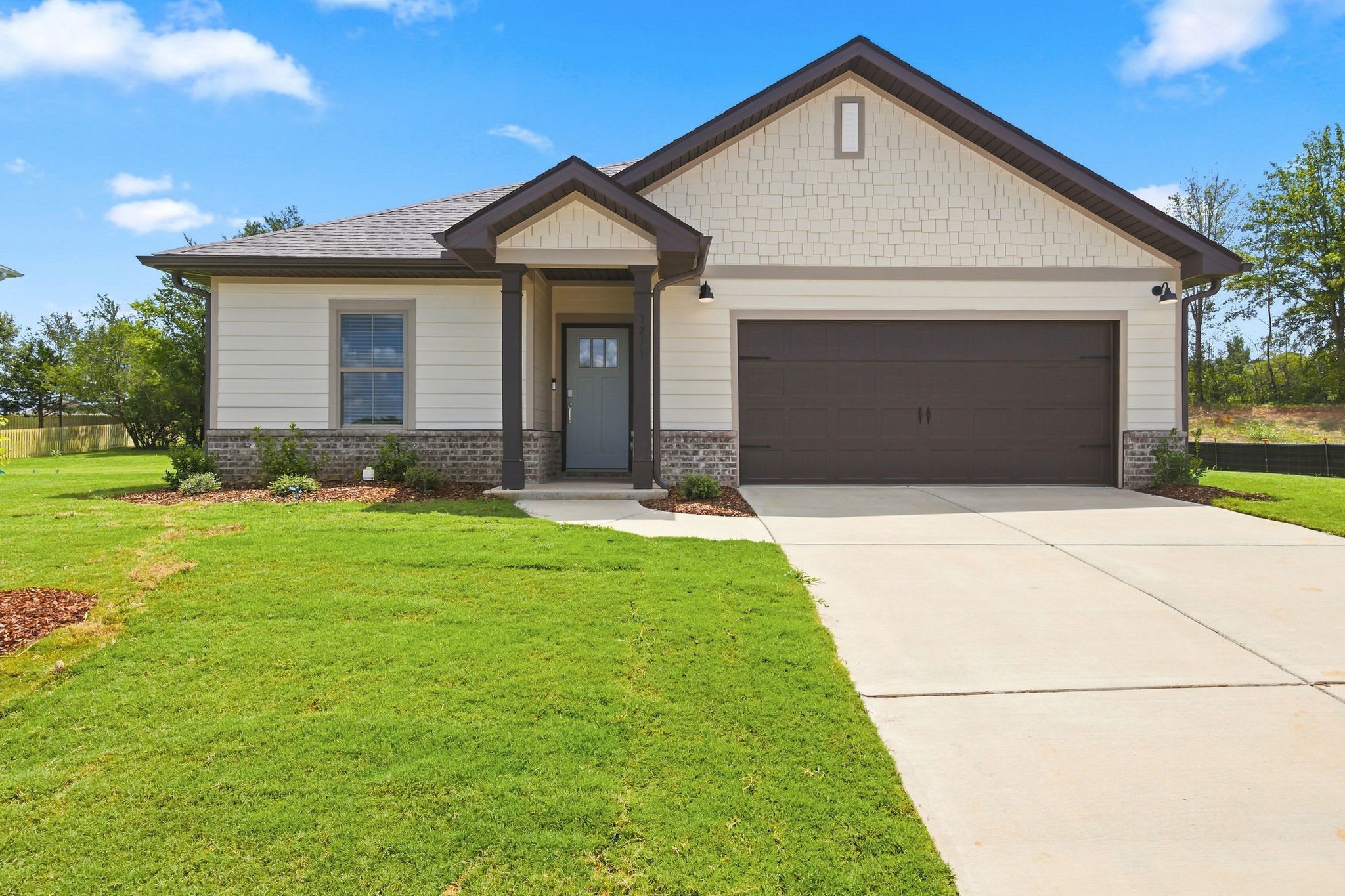 7211 Holly Creek Drive Southeast – photo 1