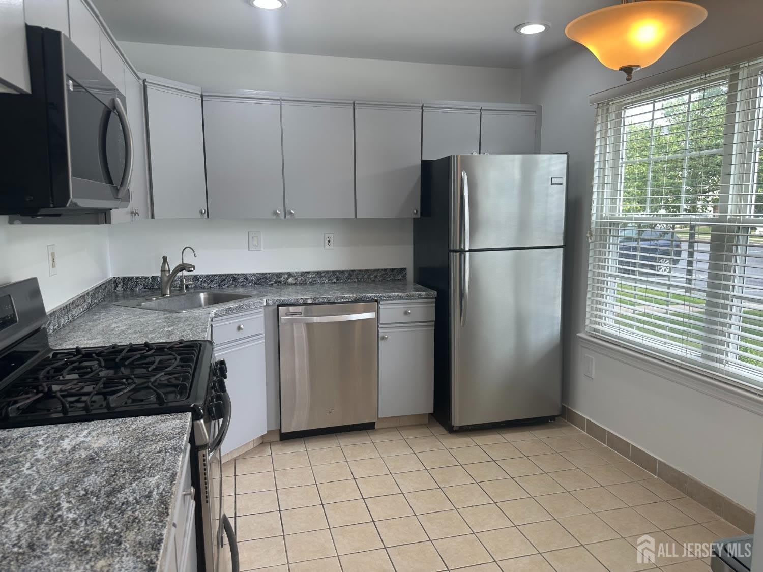 61 Goodwin Drive – photo 2