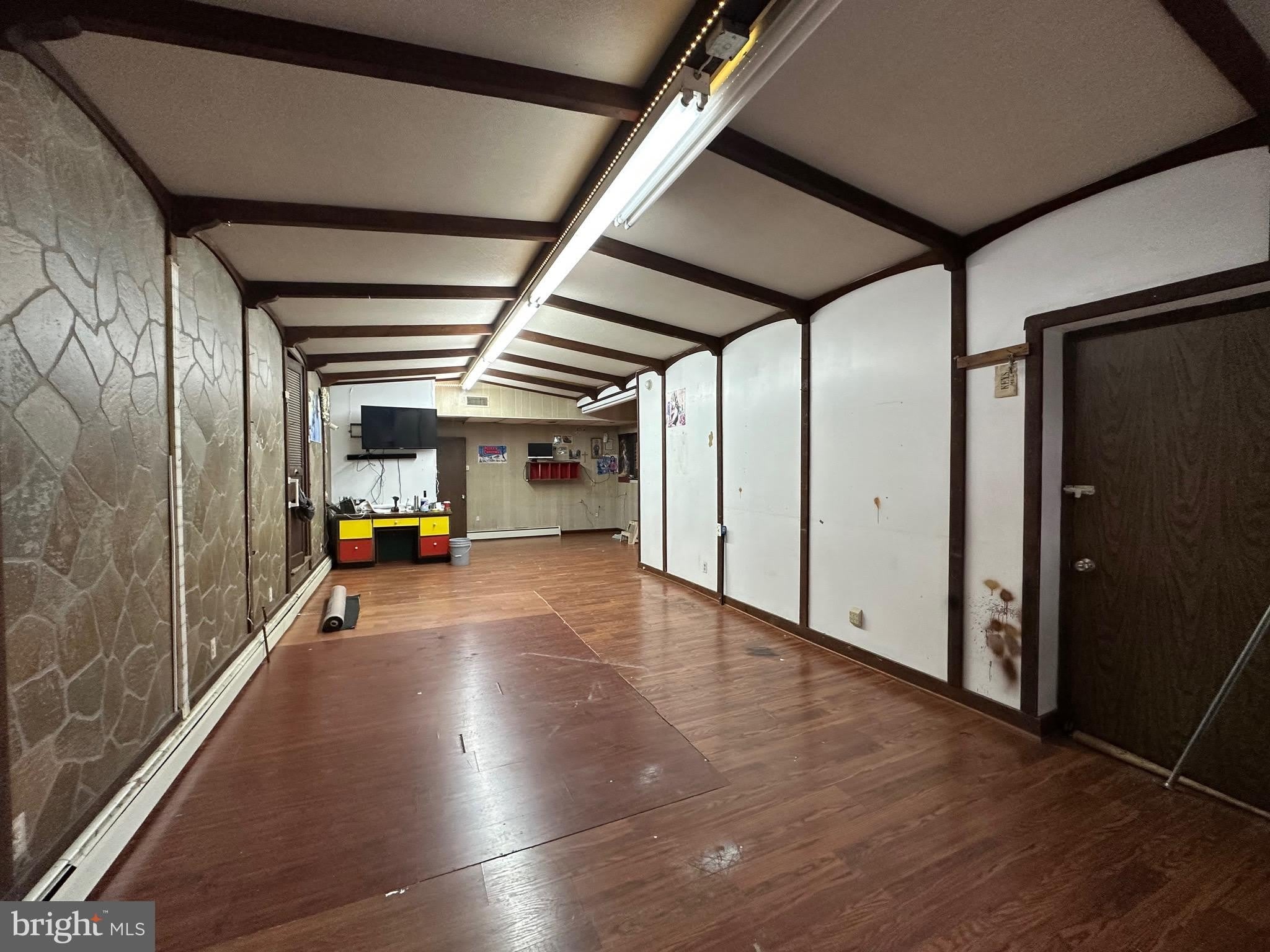 2033 W PASSYUNK Avenue – photo 2
