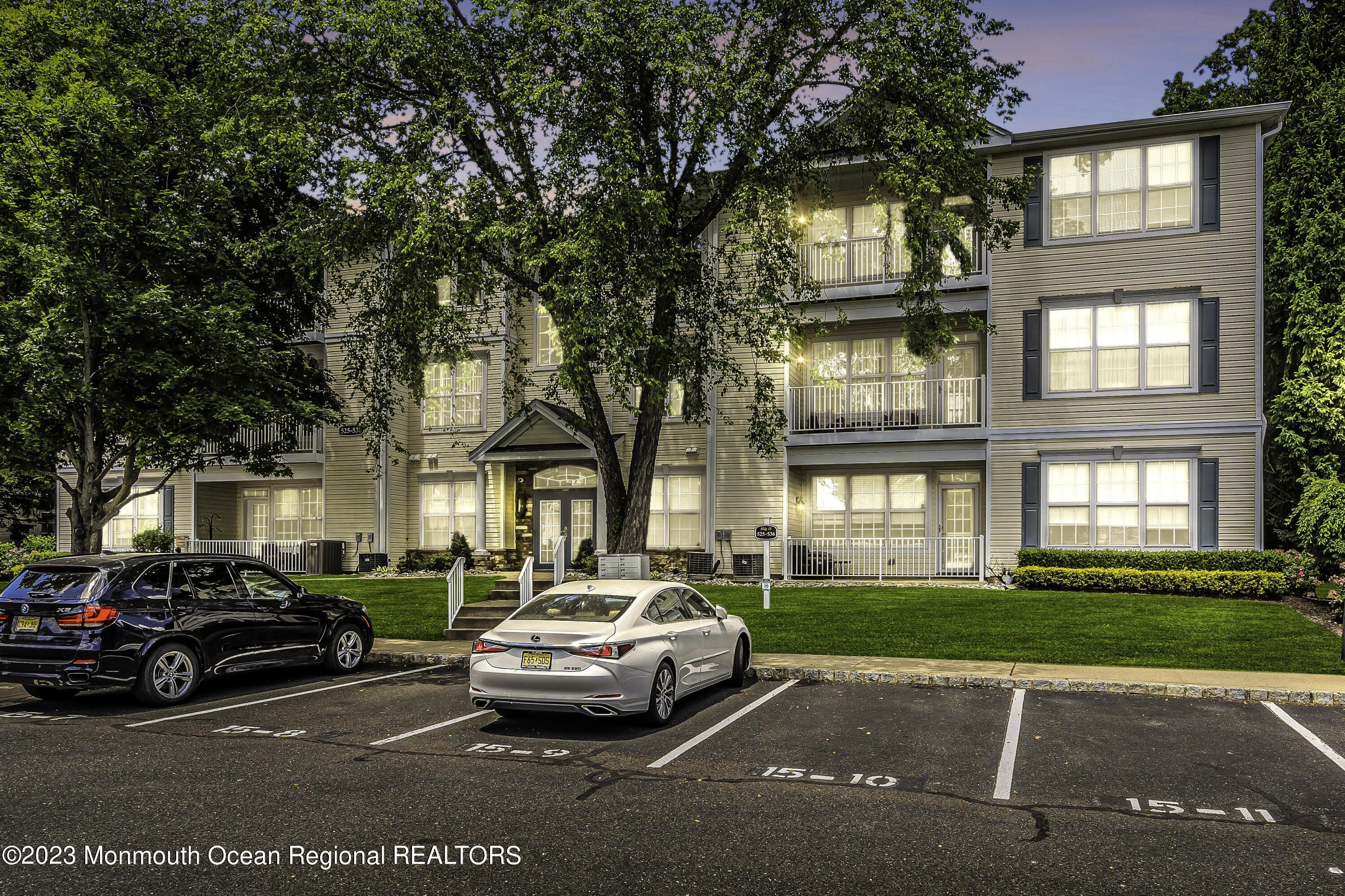 536 St Andrews Place – photo 2