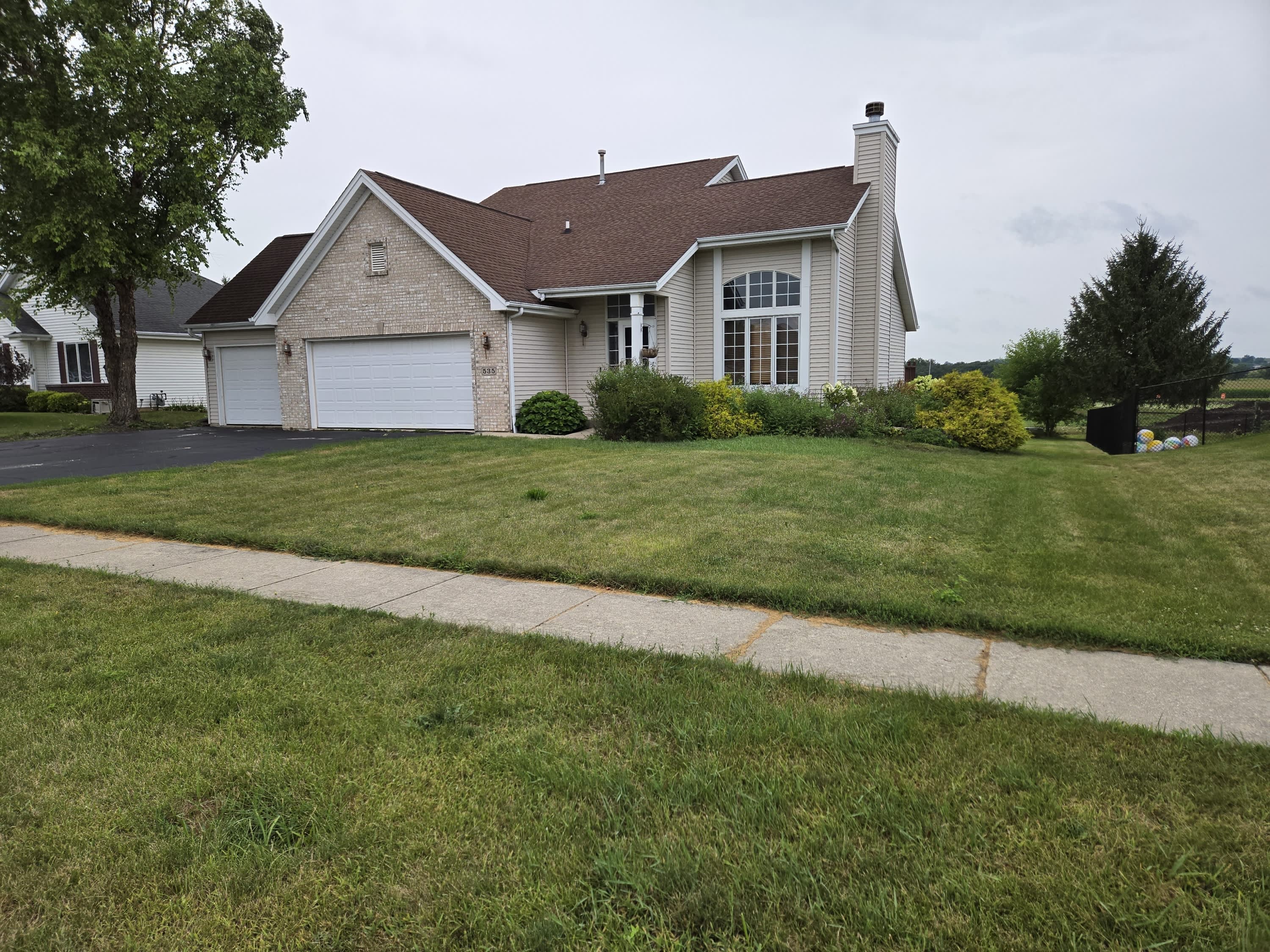 535 Westfield Drive – photo 2