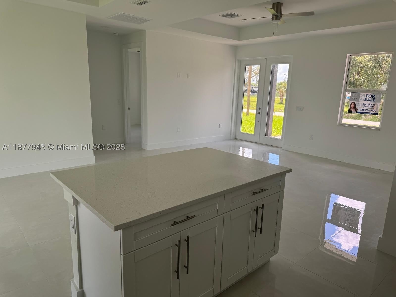2044 Crawford Ave N – photo 5