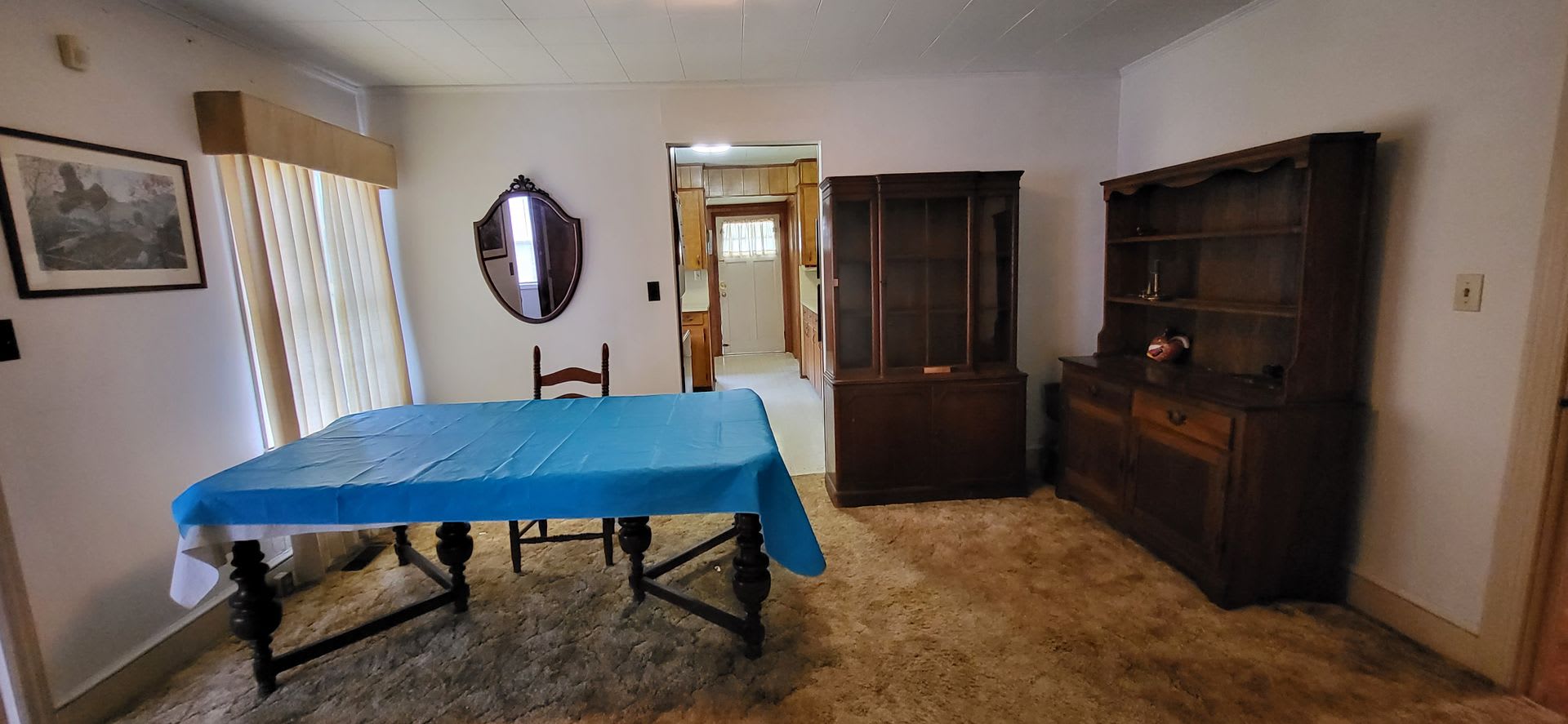 2-bedroom, 1-bath partially furnished home – photo 3