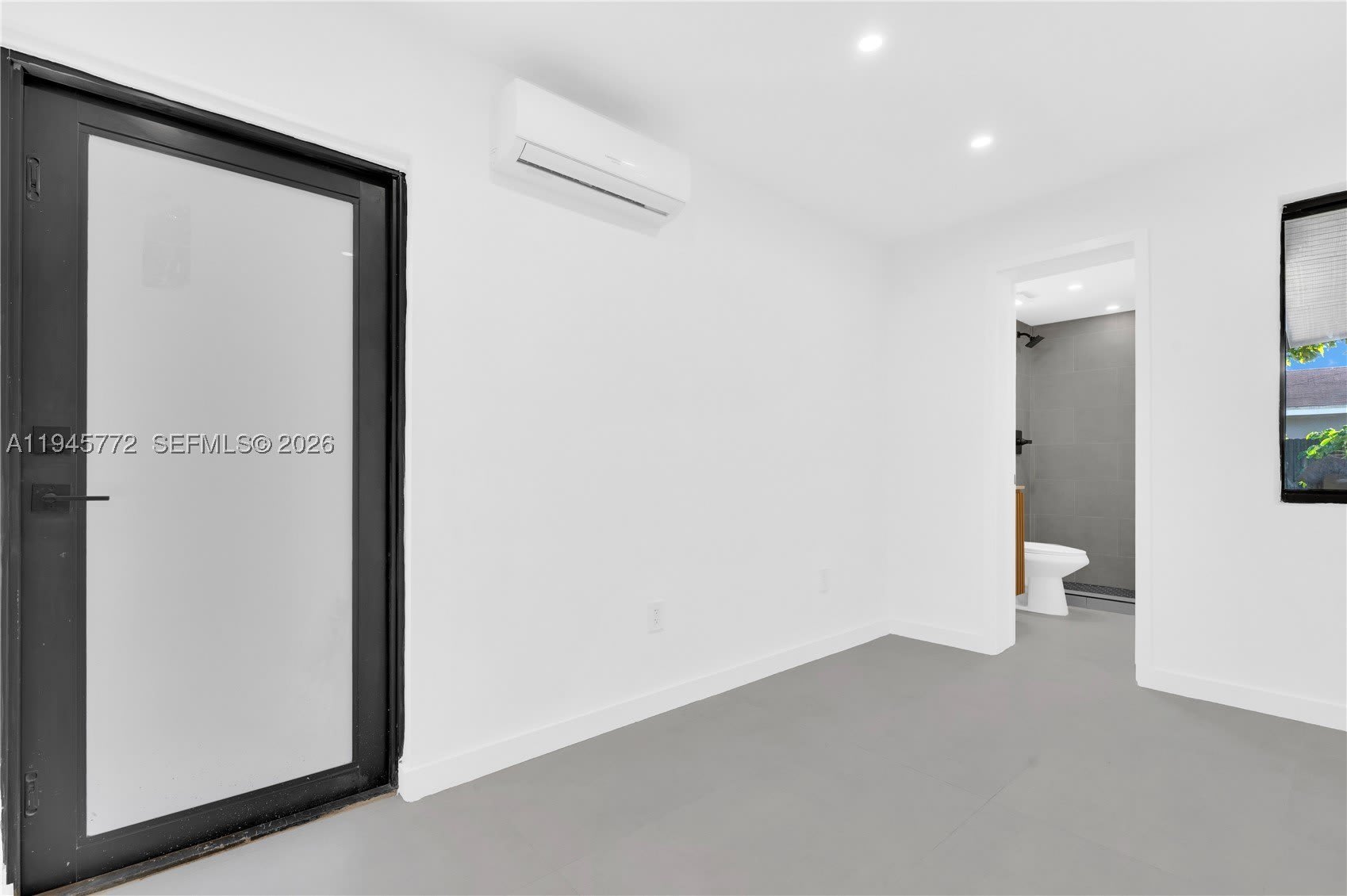 3040 NW 93rd St – photo 4