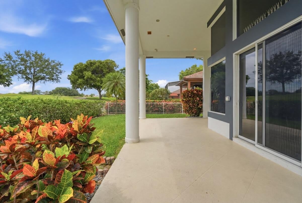 1716 NW 124th Way – photo 4