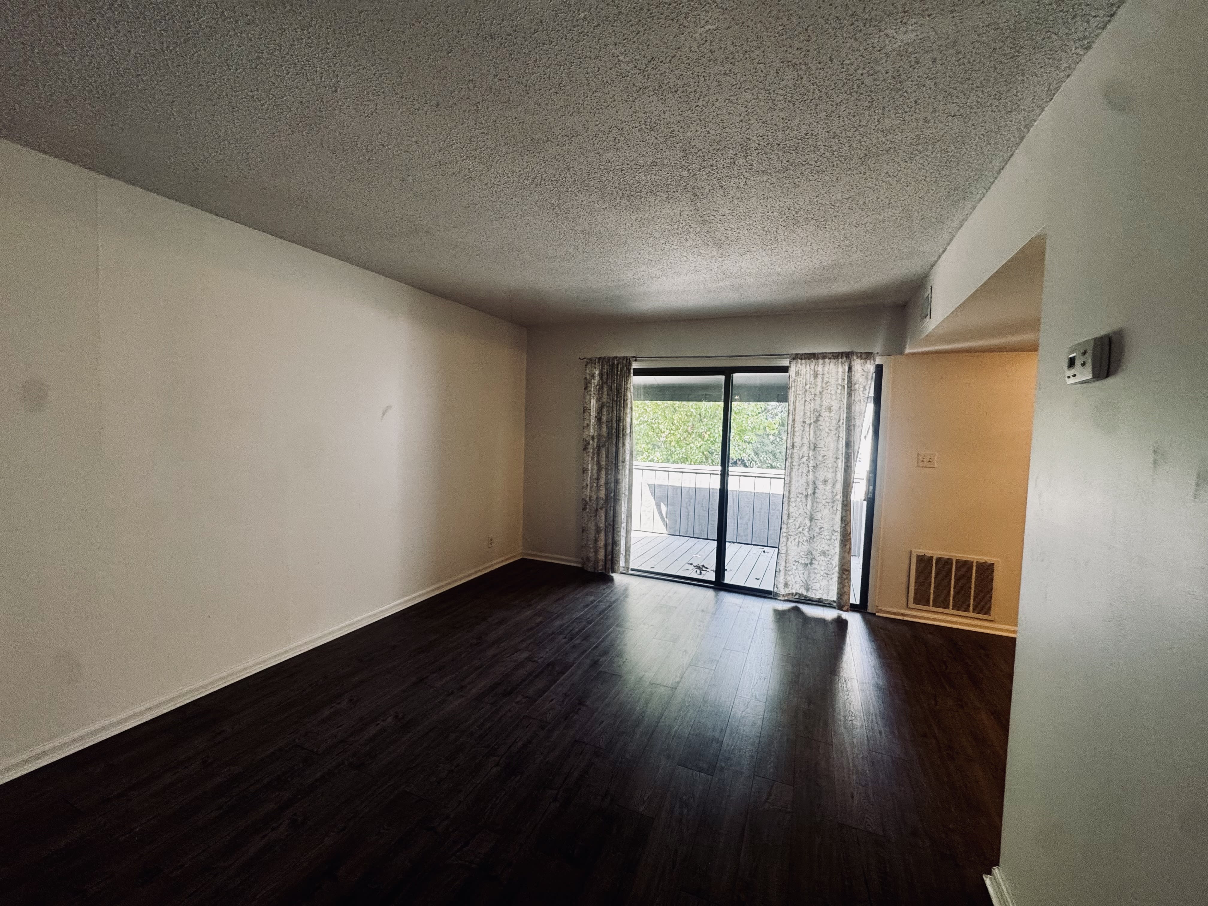 10301 N Kings Hwy Apt 15-8 – photo 3