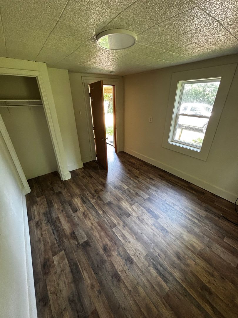 1 BEDROOM 1 BATHROOM HOUSE FOR RENT – photo 2