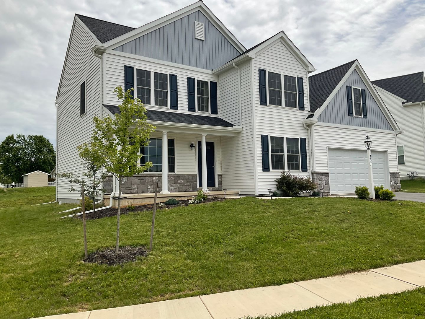 Beautiful Brand New Home in Spring Meadow Reserve! – photo 2