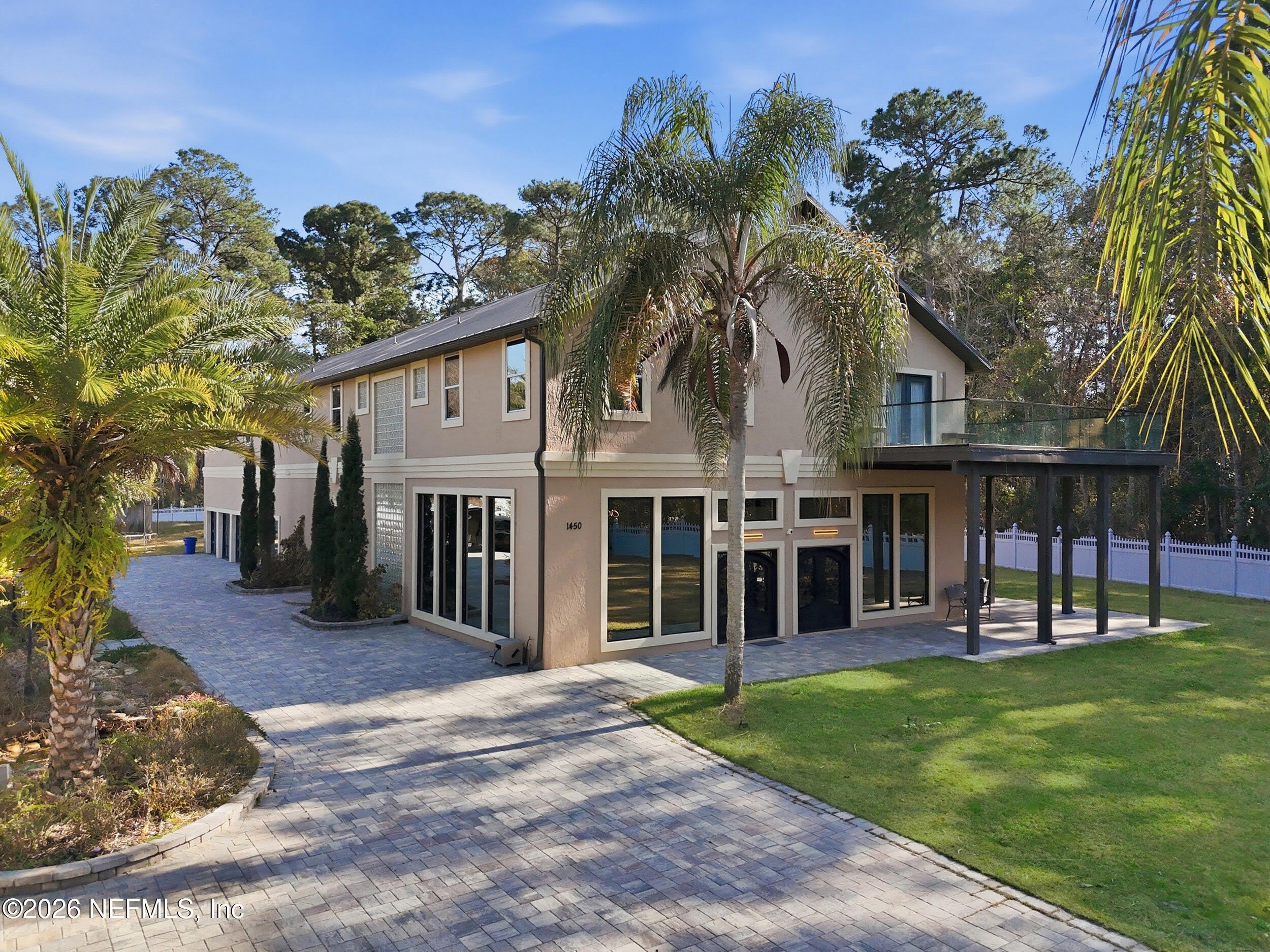 1450 WENTWORTH Avenue – photo 1