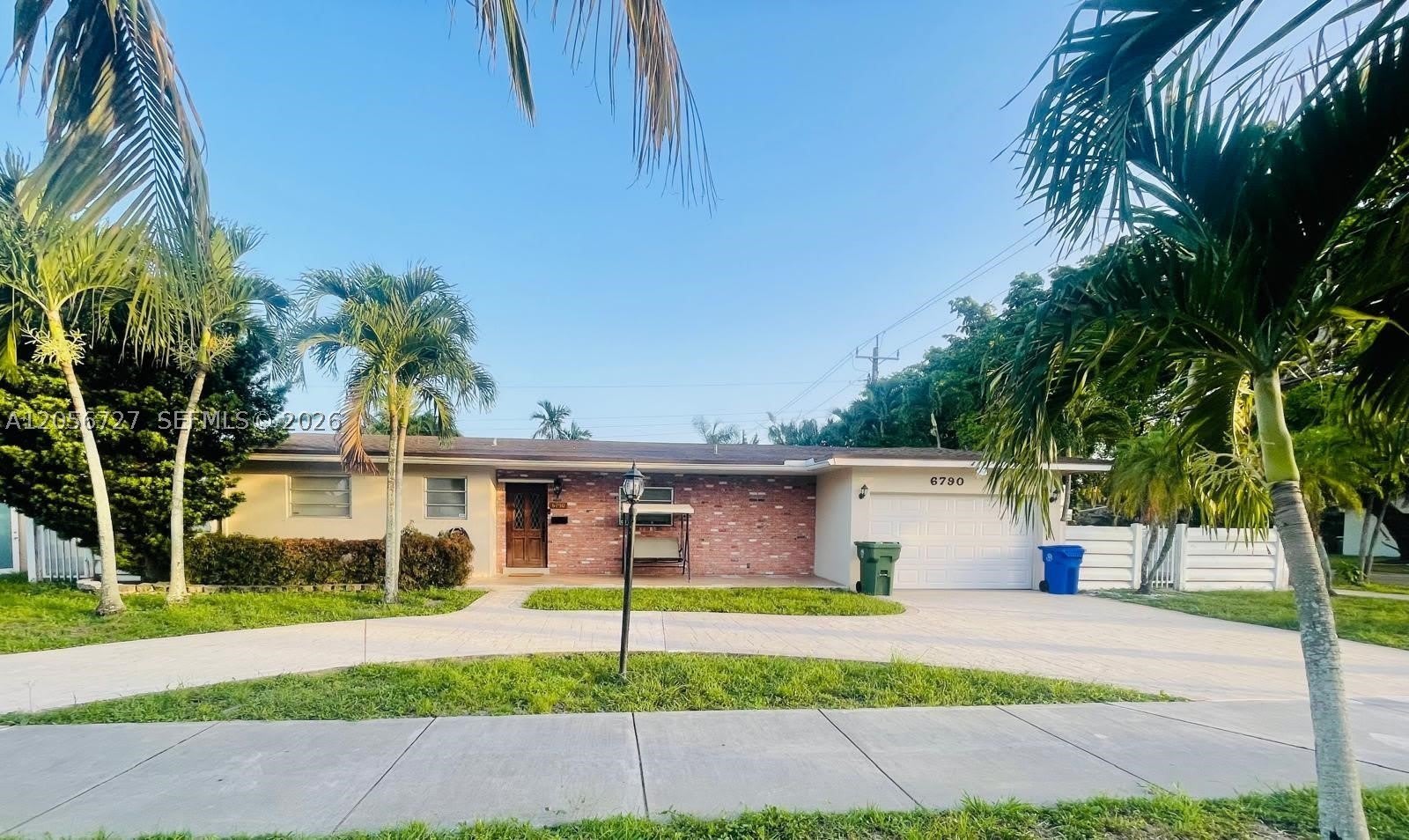 6790 SW 10th Ct – photo 2