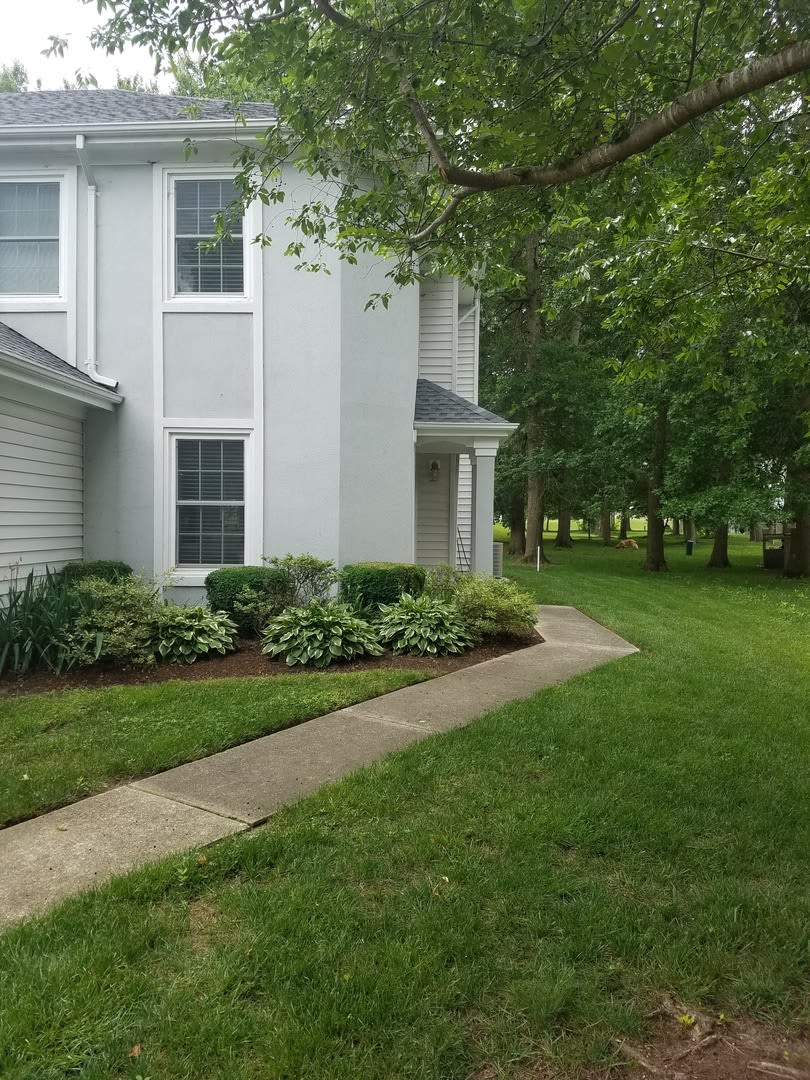 FANTASTIC TOWN HOME ON GREENBRIER FAIRWAYS GOLF COURSE! – photo 1