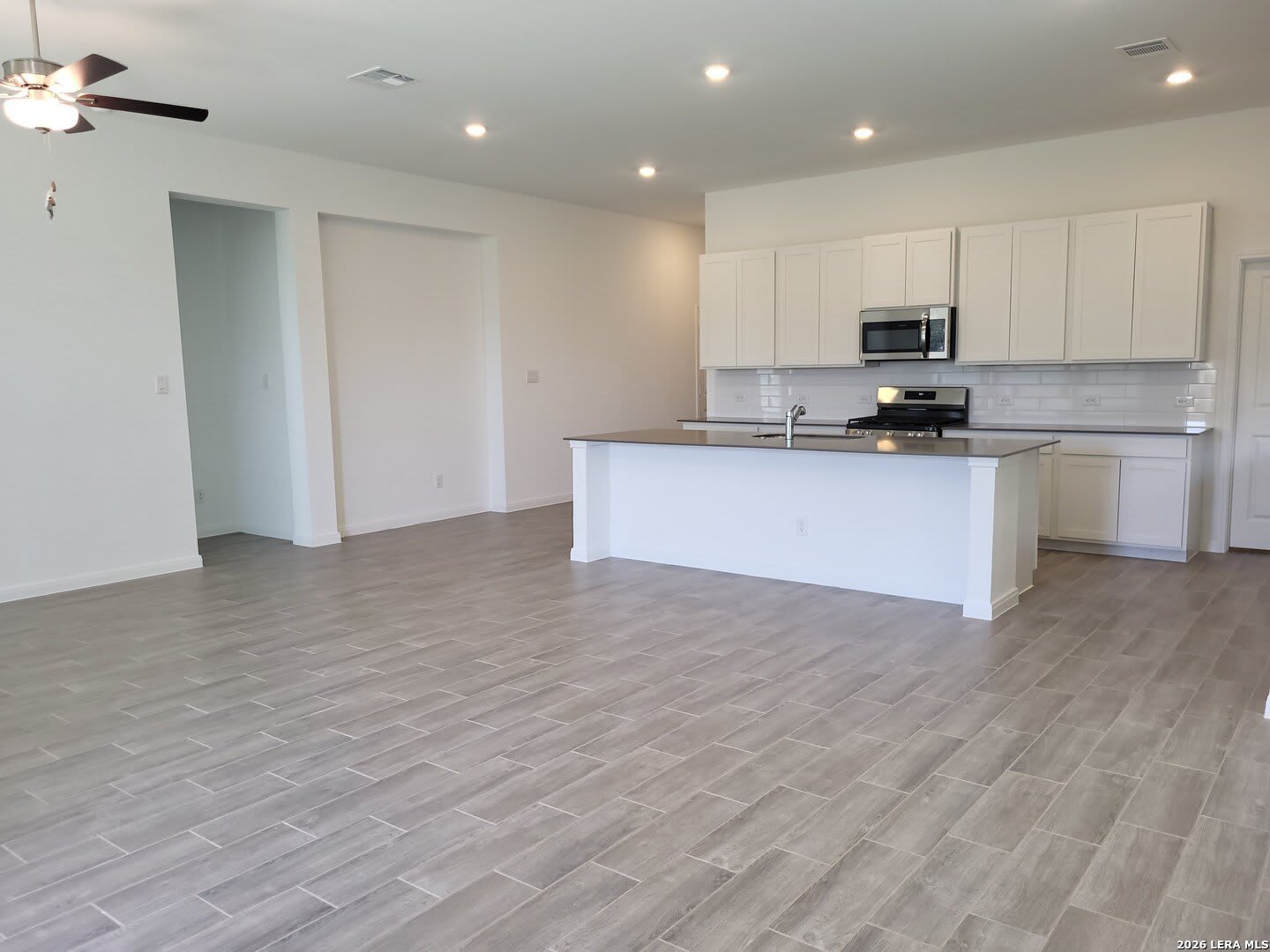 1233 Fox Wing Way – photo 4
