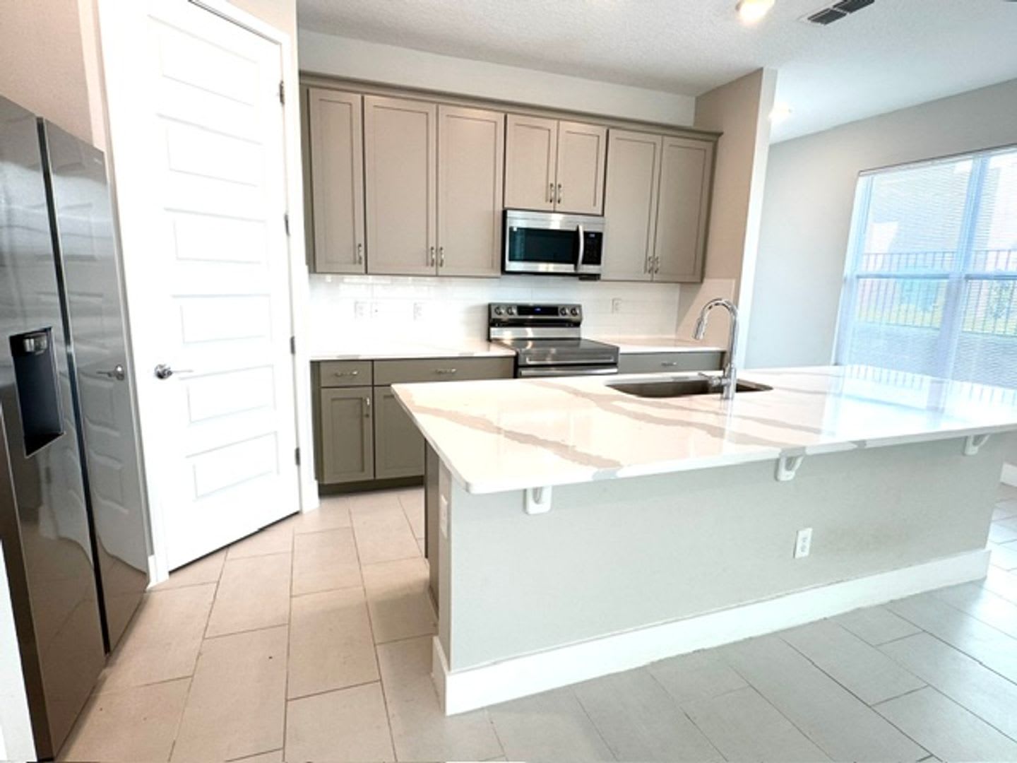 For Rent In Reunion Resort 3 Bedroom 2 5 Bathroom Corner Lot Townhome – photo 4