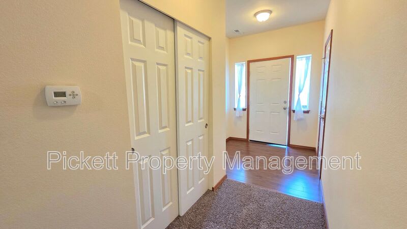 6710 Takota Pl. NE – photo 2