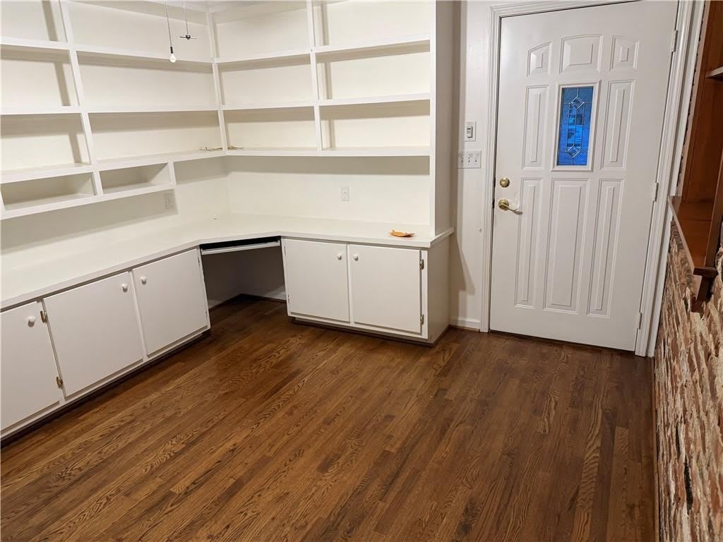 2022 Woodbine Terrace – photo 2