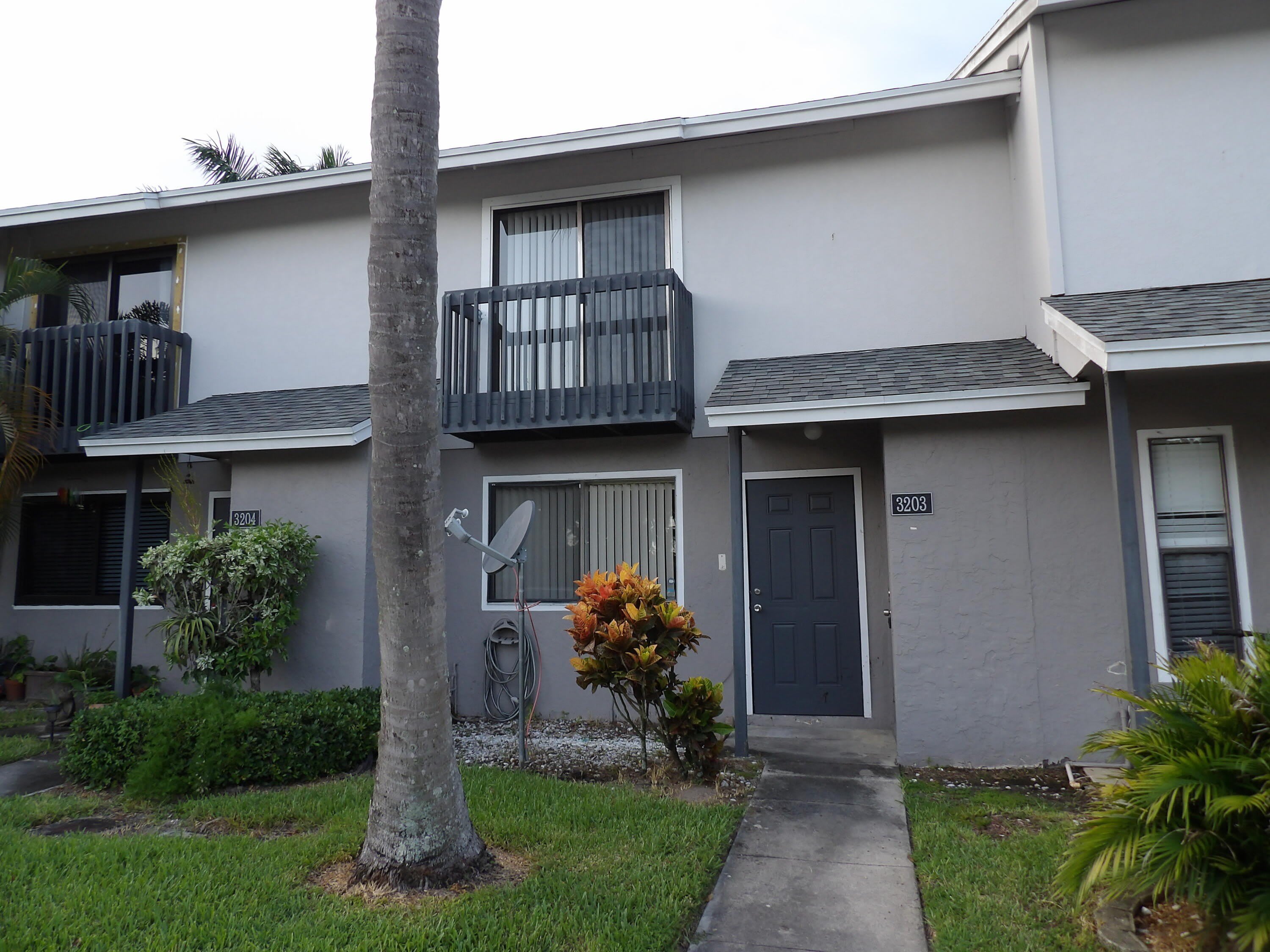 3203 Poolside Drive – photo 1
