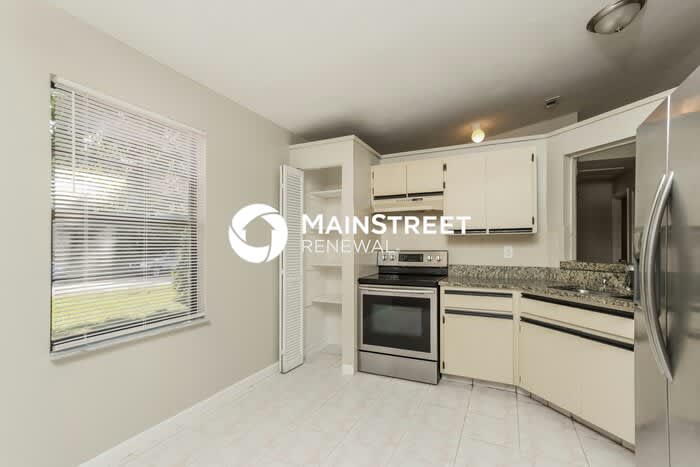 647 Pampas Street Northwest – photo 4