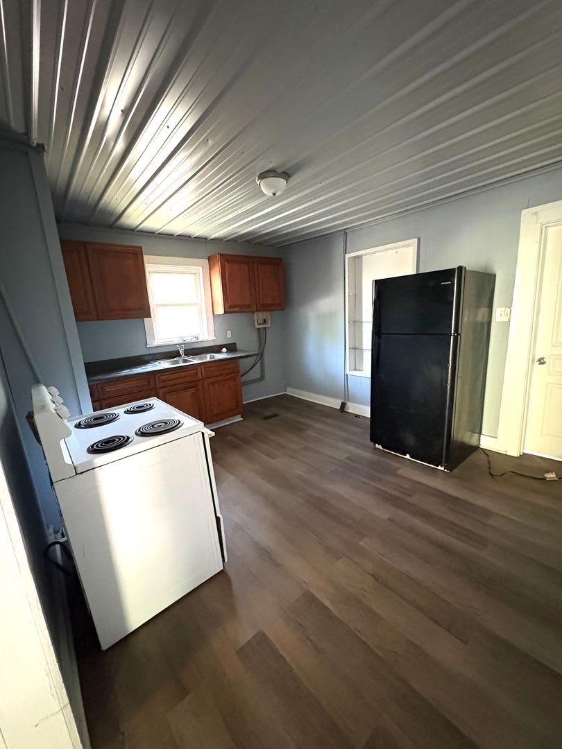 Your Next Home Awaits 2 Bed 1 5 Bath – photo 3