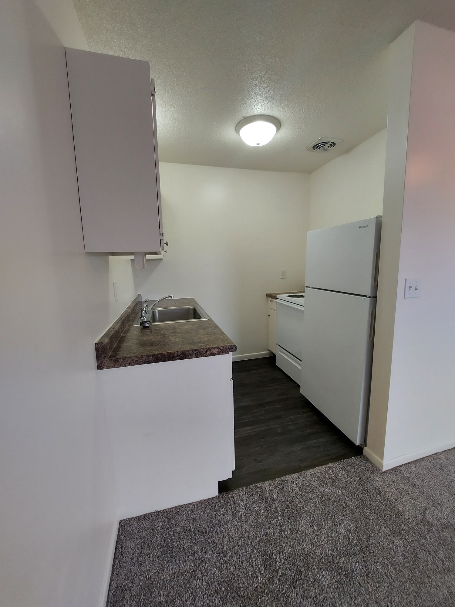 530 Korb Street – photo 4