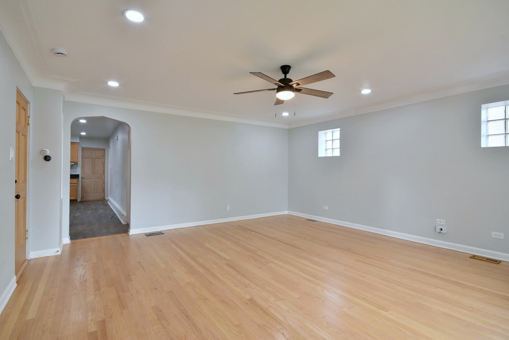 1530 Clinton Place – photo 5