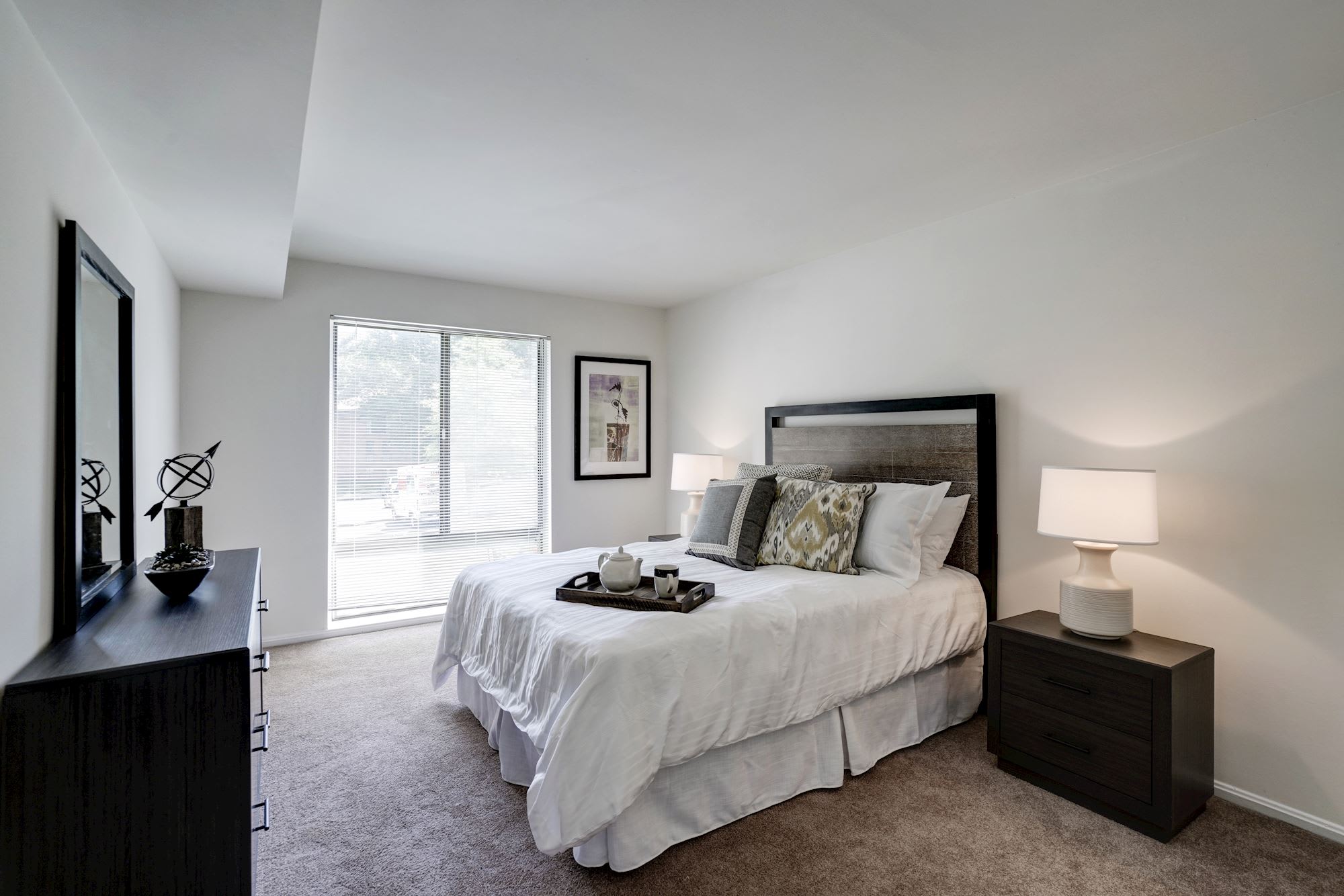 Charter Oak Apartments – photo 4