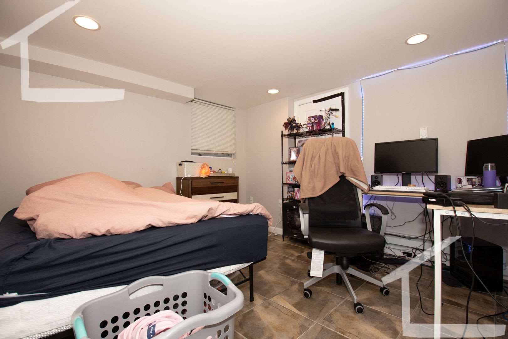 Charming 4 Bedroom-No Broker Fee – photo 5