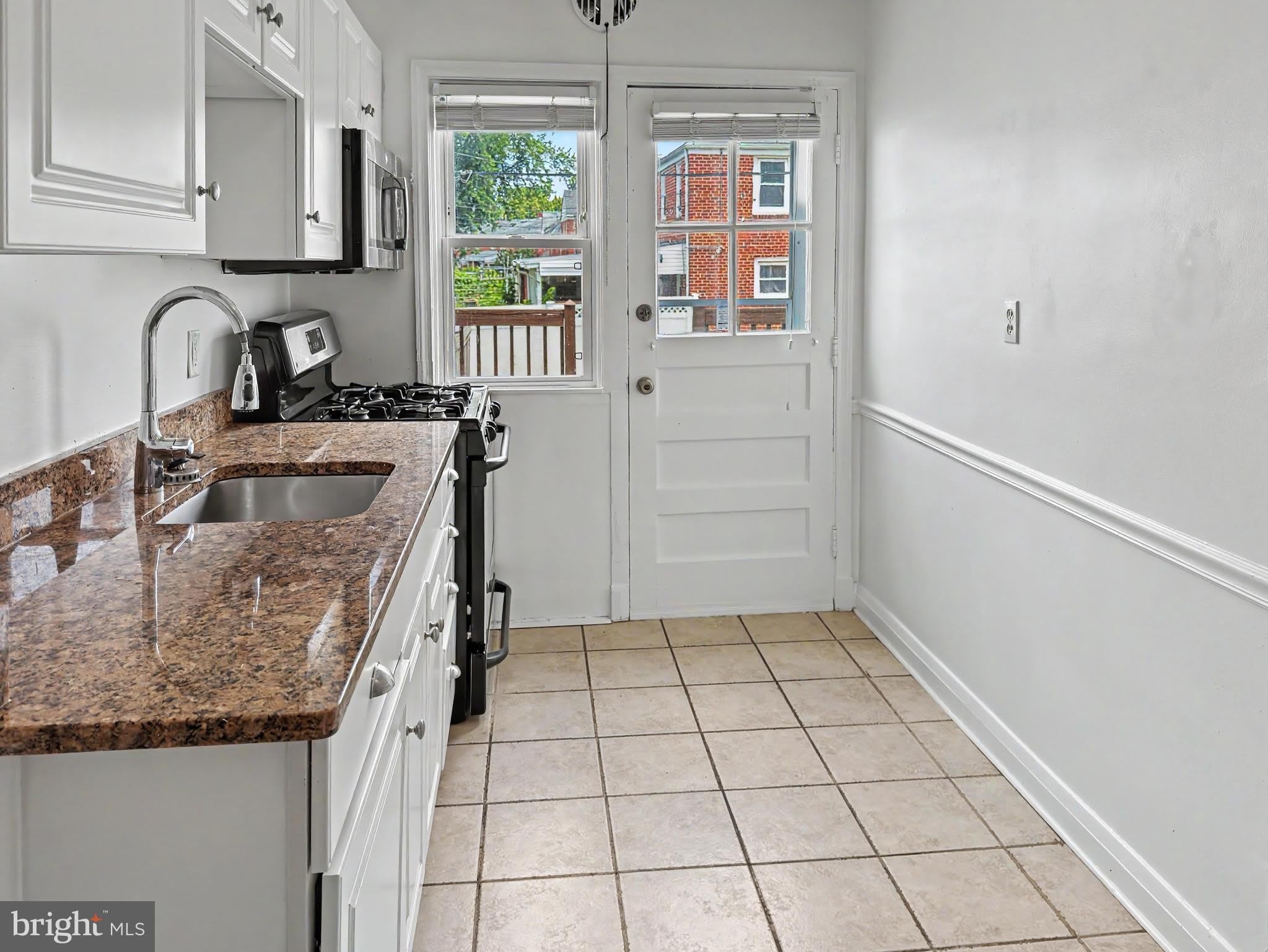 211 CHERRYDELL Road – photo 3