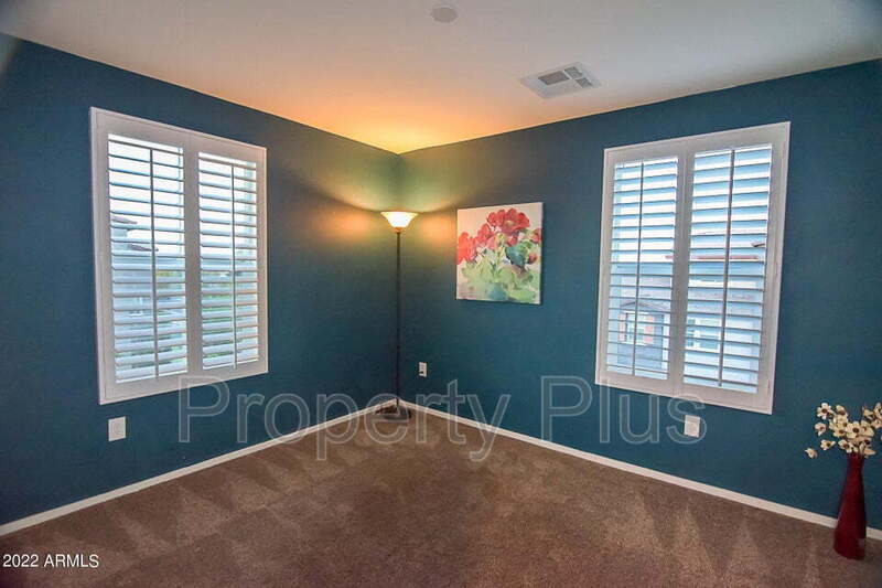 2362 E Huntington Dr – photo 5