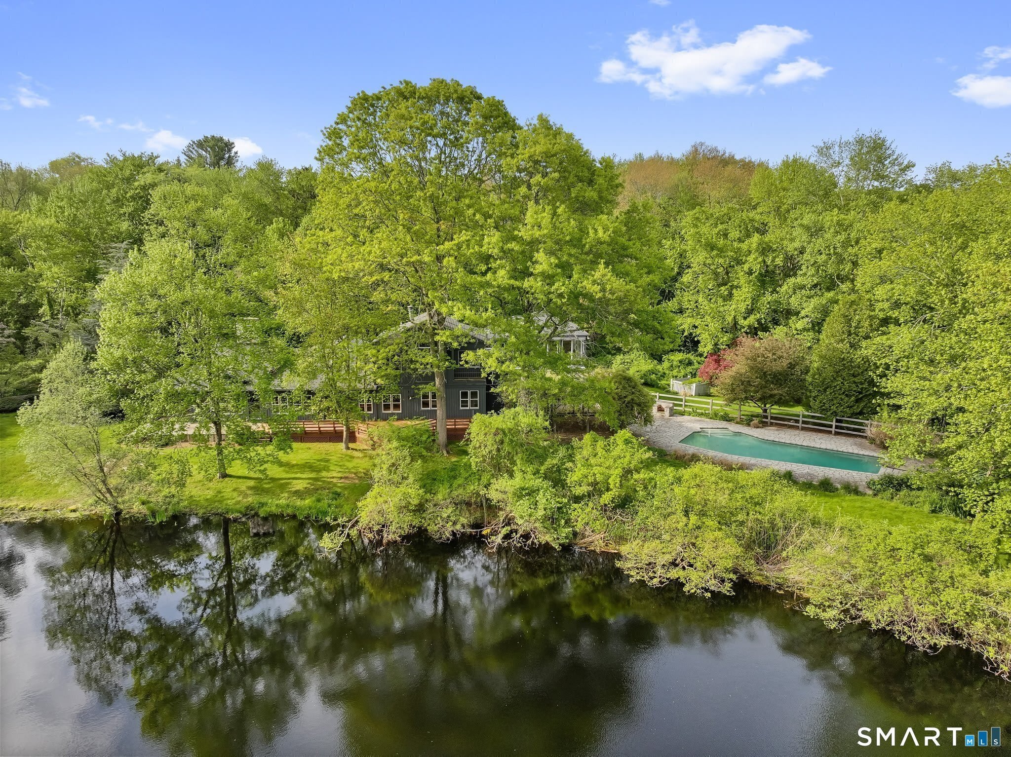 6 Old Orchard Drive – photo 1