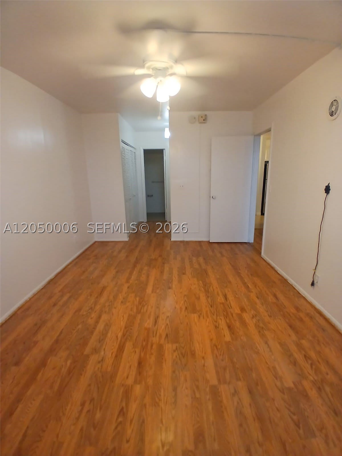 2501 Riverside Dr – photo 3