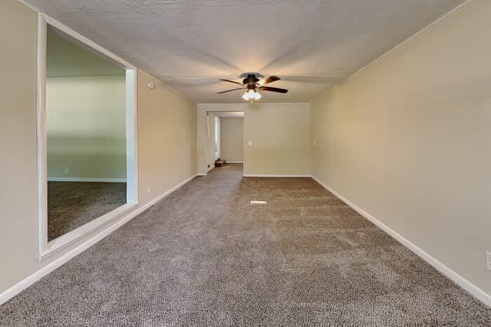 11199 Lantern Road – photo 4