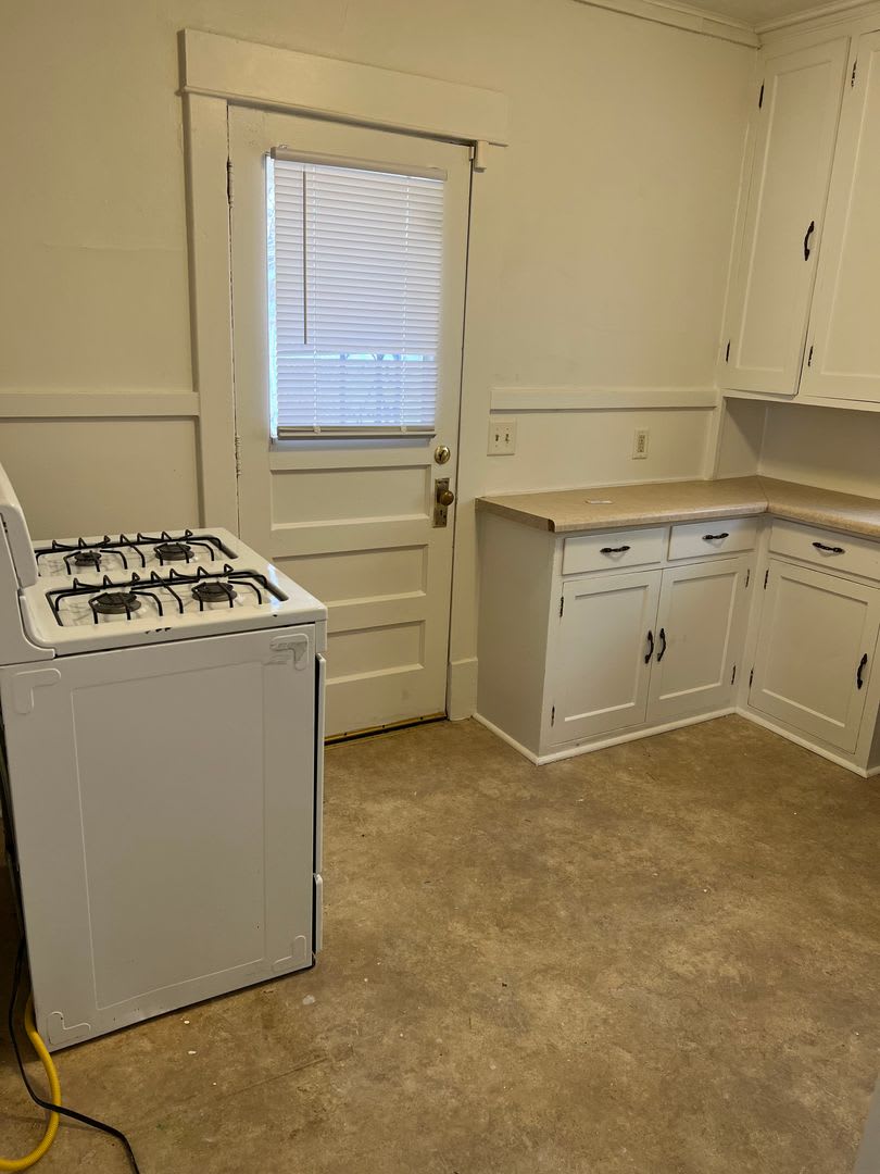 1520 Bruner St – photo 5