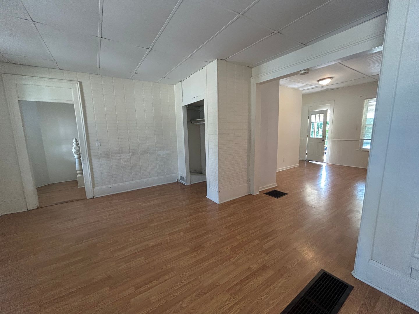 Charming Three Bedroom House In Grove City – photo 2