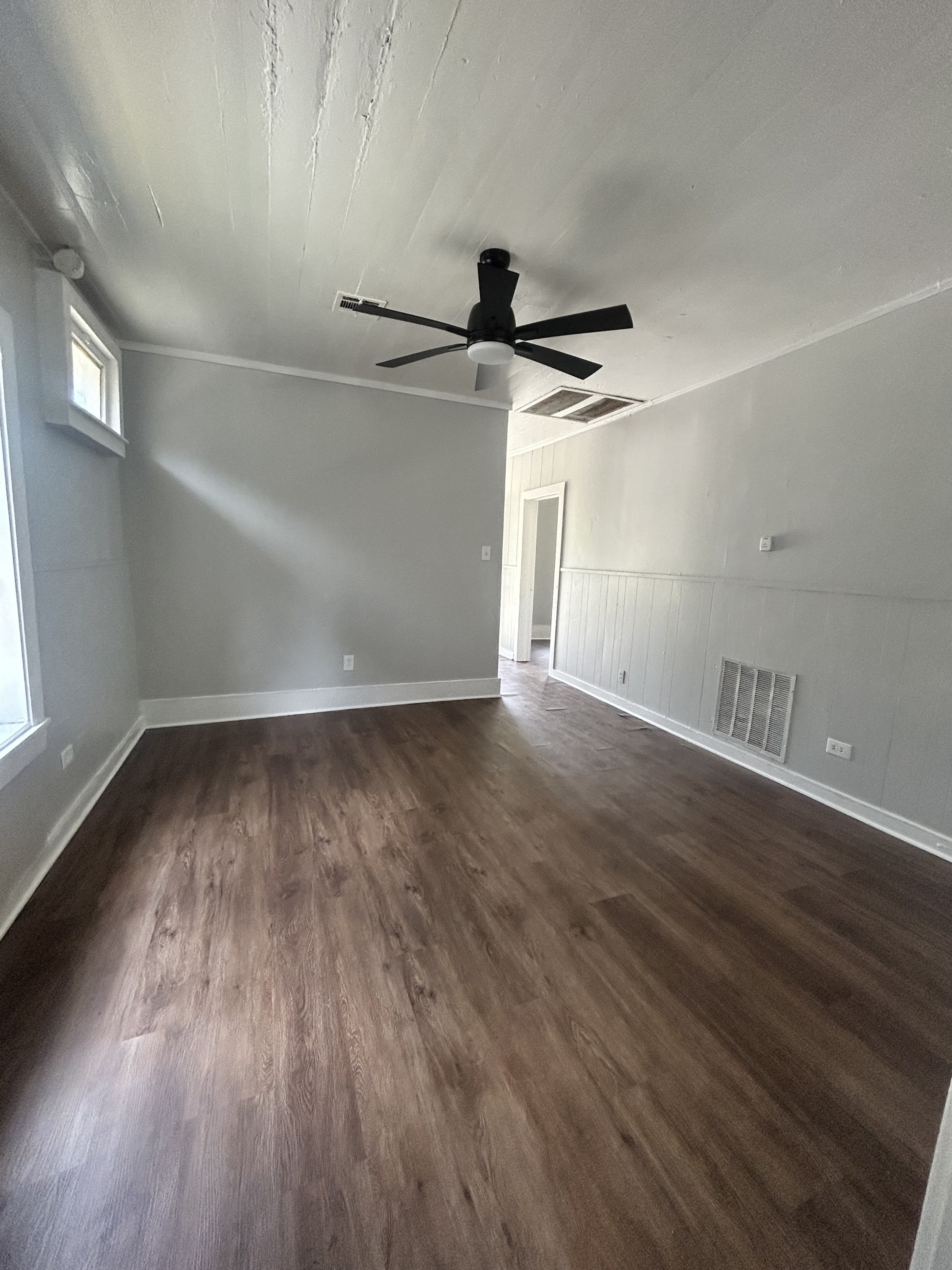 415 Moss Street – photo 4