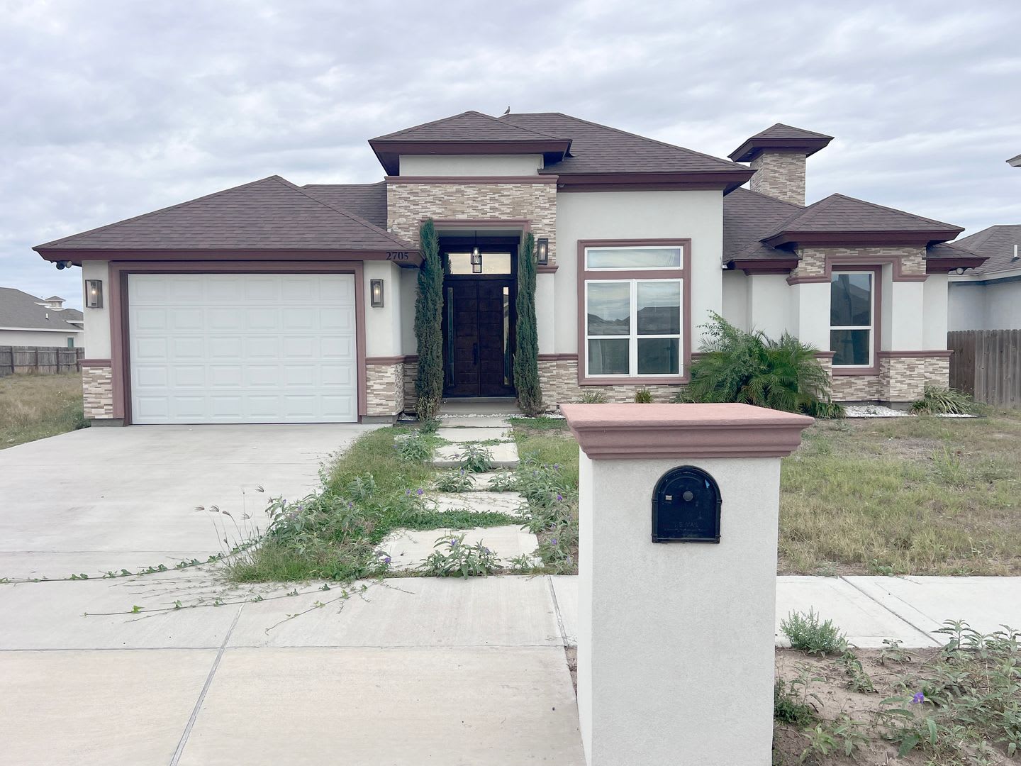 Beautiful 3 bedroom/ 2.5 bath Home in Edinburg – photo 1