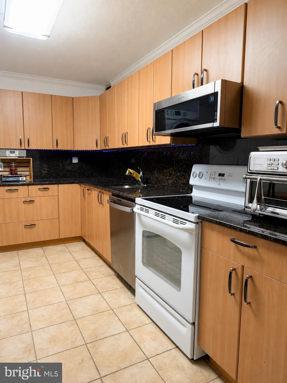 307 YOAKUM Parkway – photo 4
