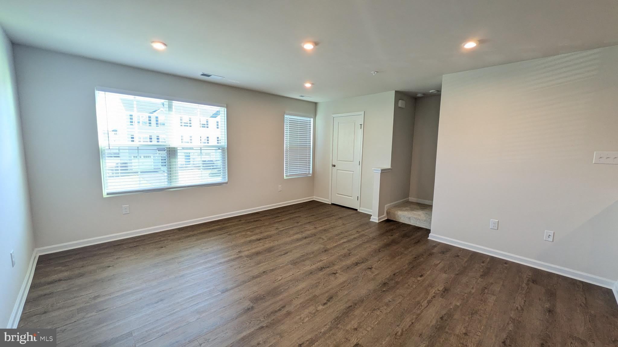 289 HAMILTON Lane – photo 4