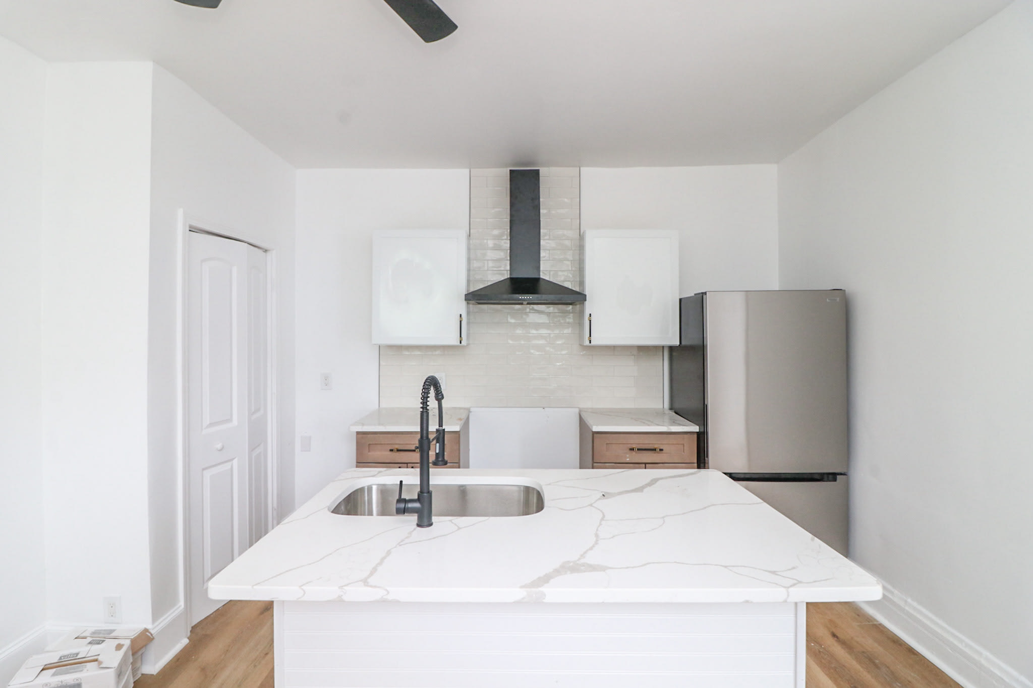 1527 Greenup Street 1 – photo 1