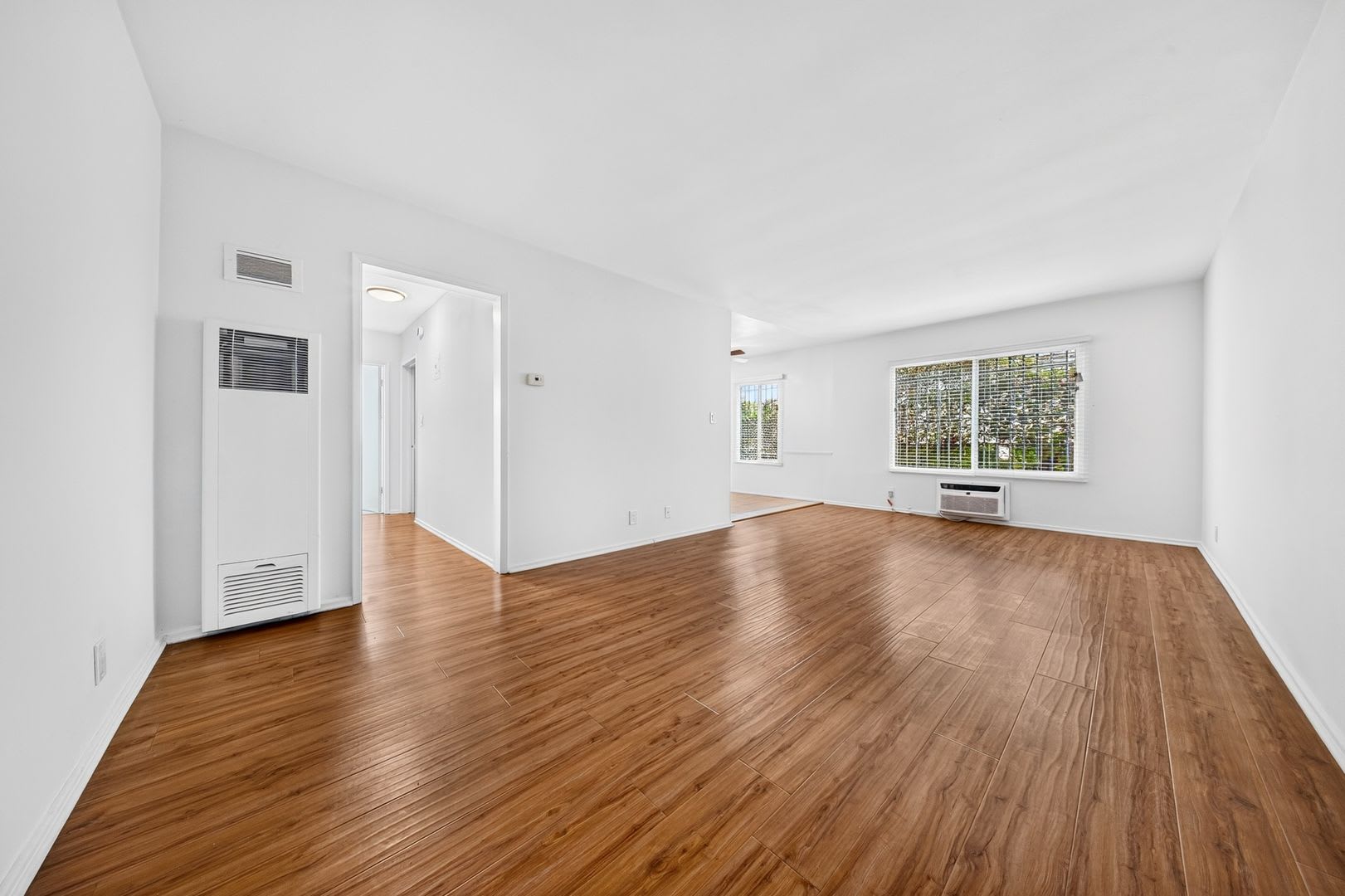 334 S. Hobart Blvd. – photo 5